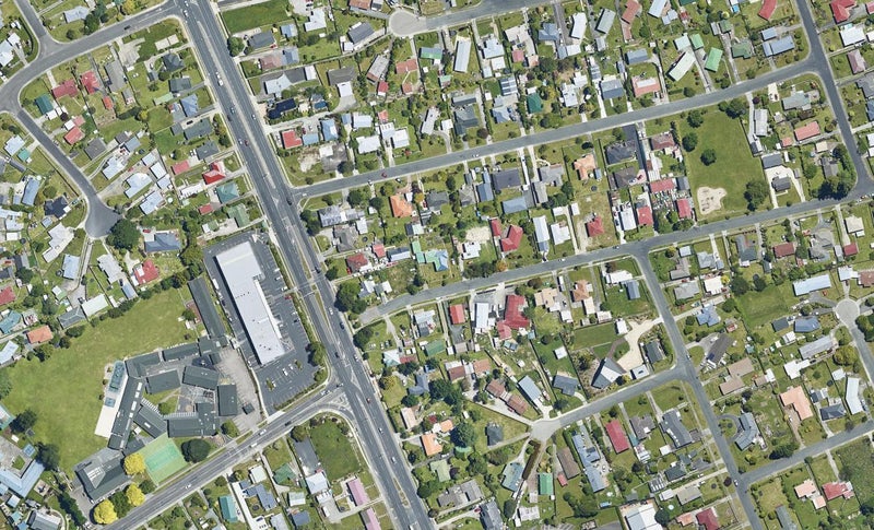 2 Isobel Street, Fairy Springs, Rotorua - Carousel 1