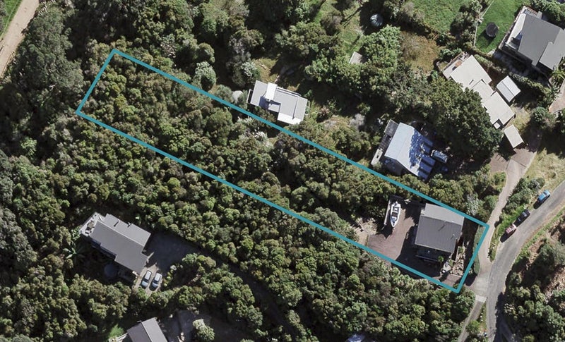 54 Burrell Road, Oneroa, Waiheke Island - Carousel 1