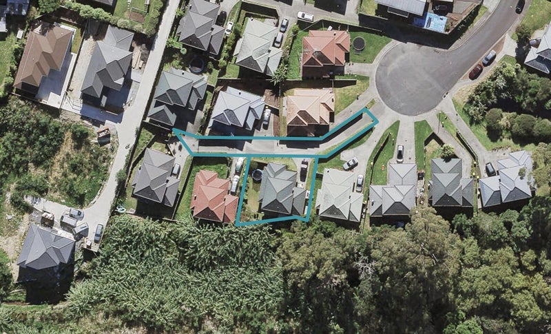 27 Elder Place, Massey, Auckland - Carousel 1