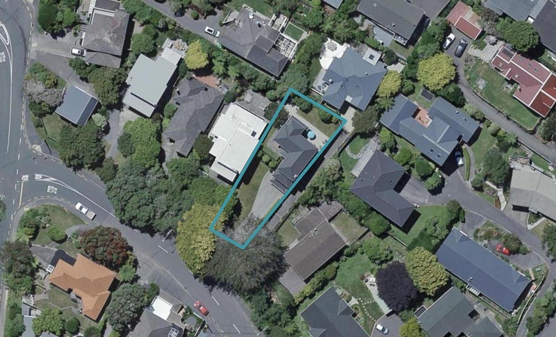 38 Clutha Avenue, Khandallah, Wellington - Carousel 1