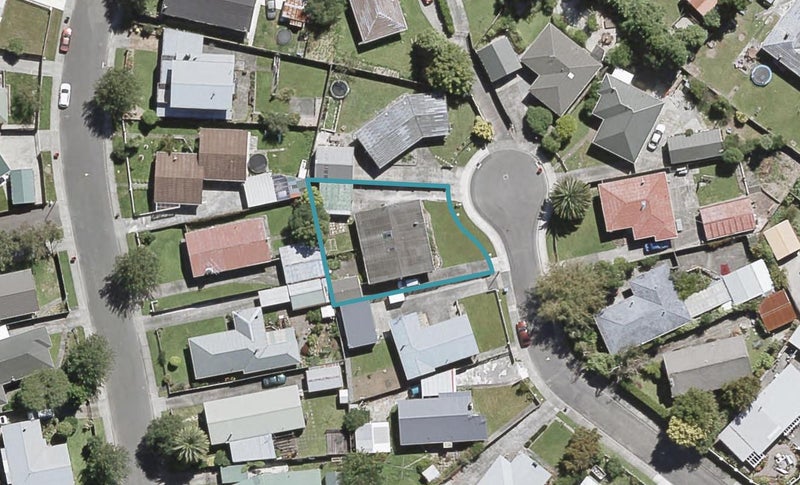10A Ponderosa Grove, Maoribank, Upper Hutt - Carousel 1