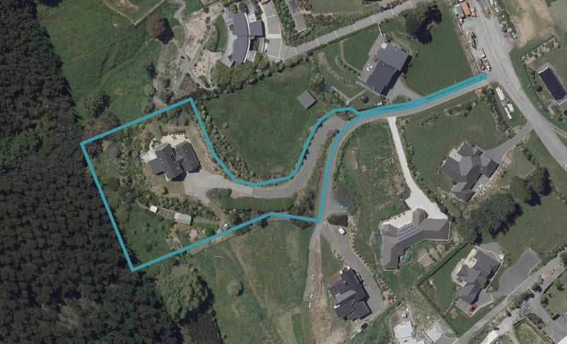 2 Tisbury Lane, Cracroft, Christchurch - Carousel 1