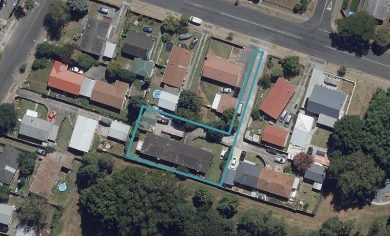 401 Kahikatea Drive, Dinsdale, Hamilton - Carousel 1