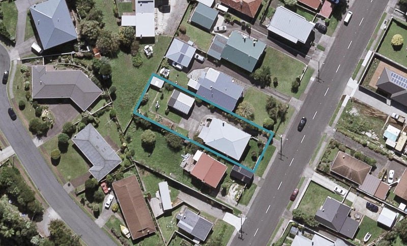 50 South Road, Blagdon, New Plymouth - Carousel 1