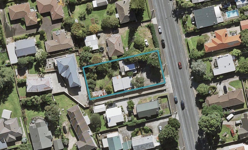 58 Coronation Road, Mangere Bridge, Auckland - Carousel 1