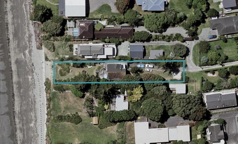 25 Wharemauku Road, Raumati Beach, Paraparaumu - Carousel 1