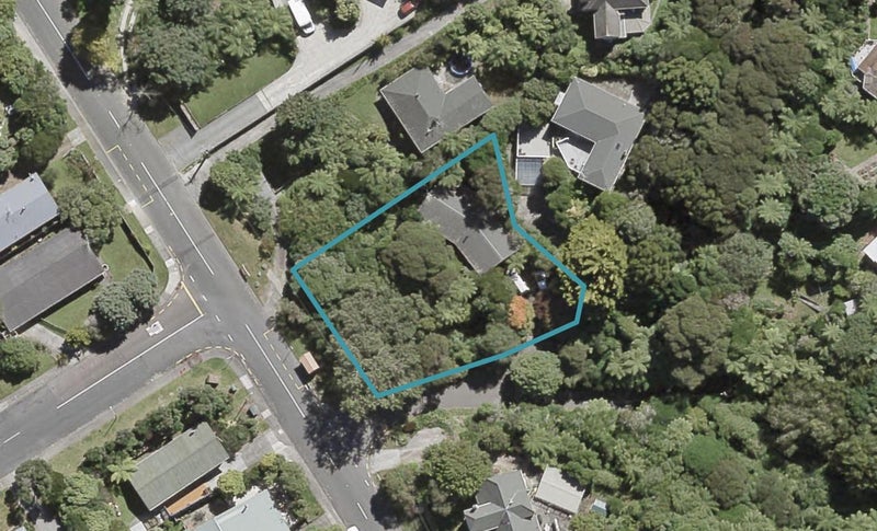1 Palm Grove, Belmont, Lower Hutt - Carousel 1