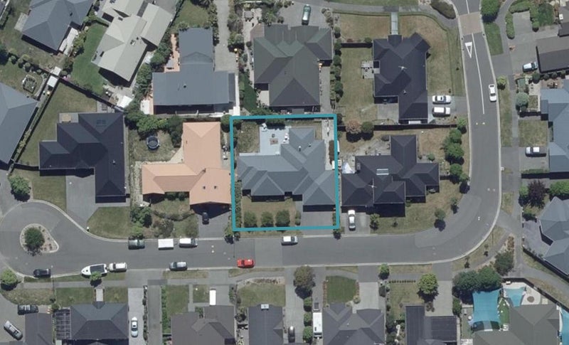 6 Woodhaven Place, Parklands, Christchurch - Carousel 1