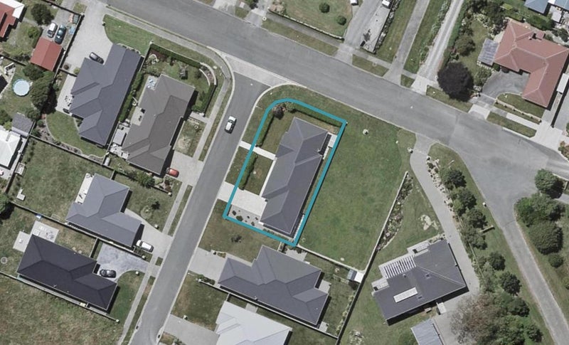 1 Pohatu Lane , Otaki, Wellington - Carousel 1
