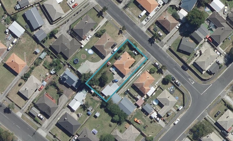 5 Willis Street, Bader, Hamilton - Carousel 1