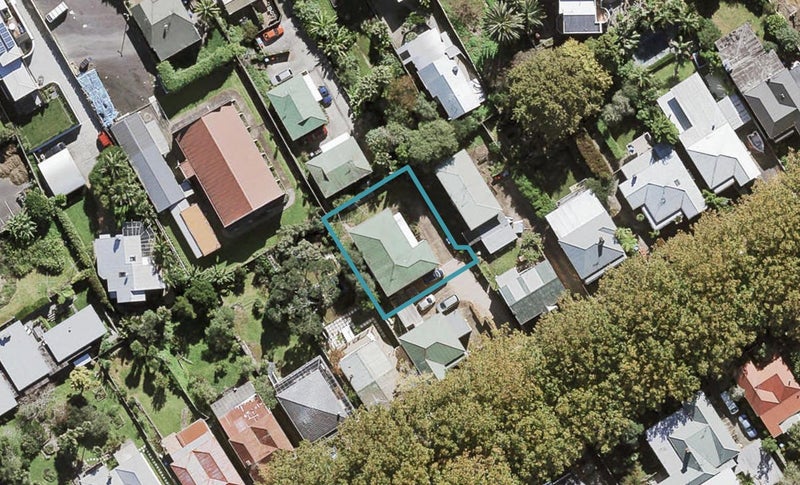 2/12 Hakanoa Street, Grey Lynn, Auckland - Carousel 1