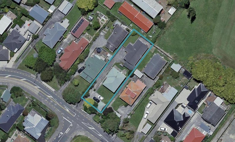 35 Collins Avenue, Tawa, Wellington - Carousel 1