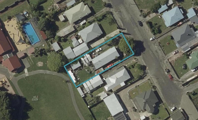 14 Carey Street, Longburn, Palmerston North - Carousel 1