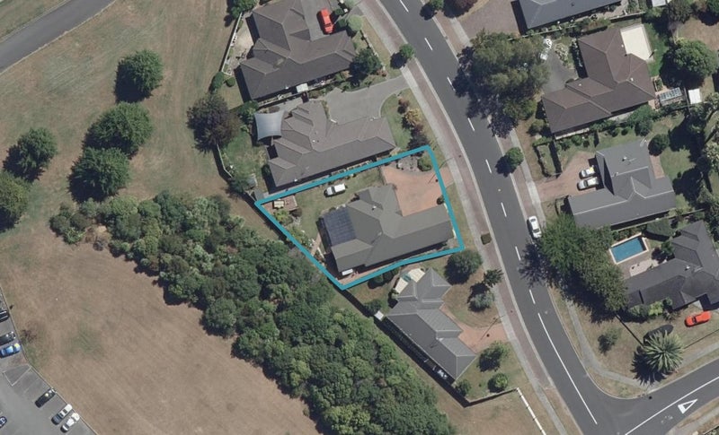 19 Callum Brae Drive, Rototuna, Hamilton - Carousel 1