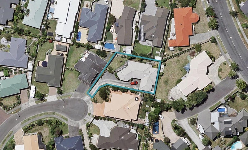 14 Bishops Close, Greenmeadows, Napier - Carousel 1