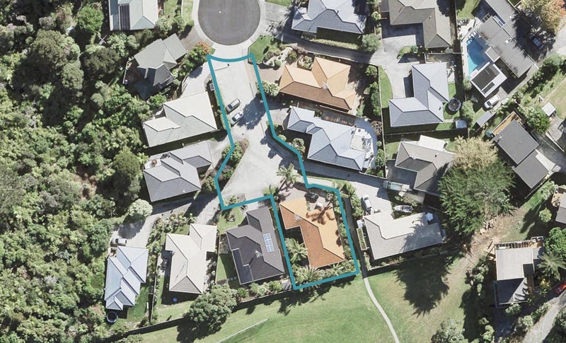 65 Danbury Drive, Torbay, Auckland - Carousel 1