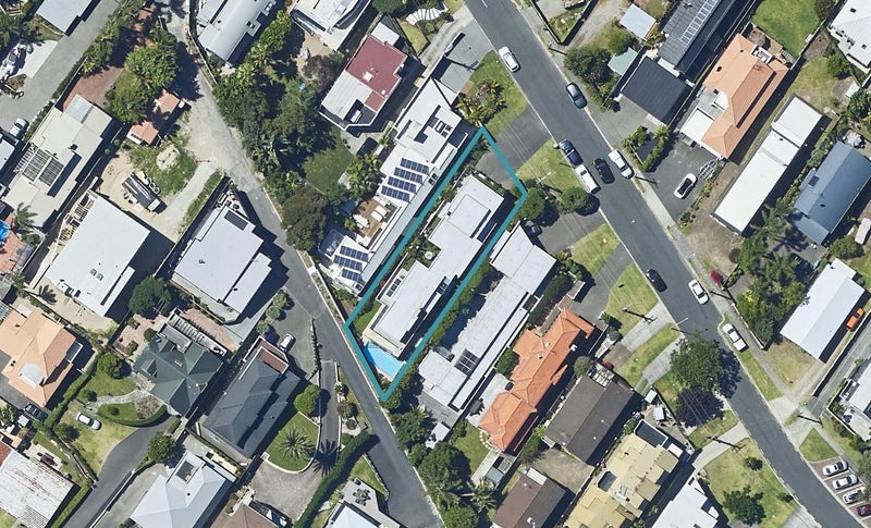 18 Te Ngaio Road, Mount Maunganui - Carousel 1