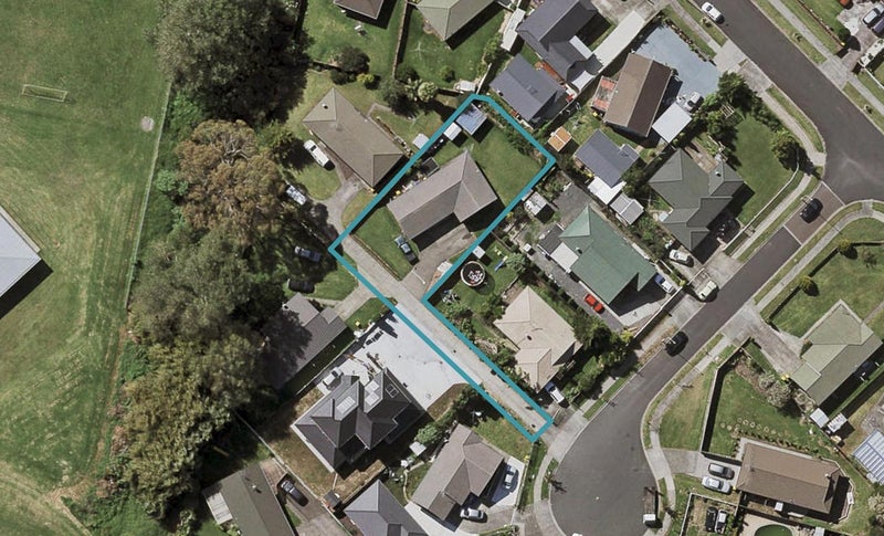 7 Serai Place, Flat Bush, Auckland - Carousel 1