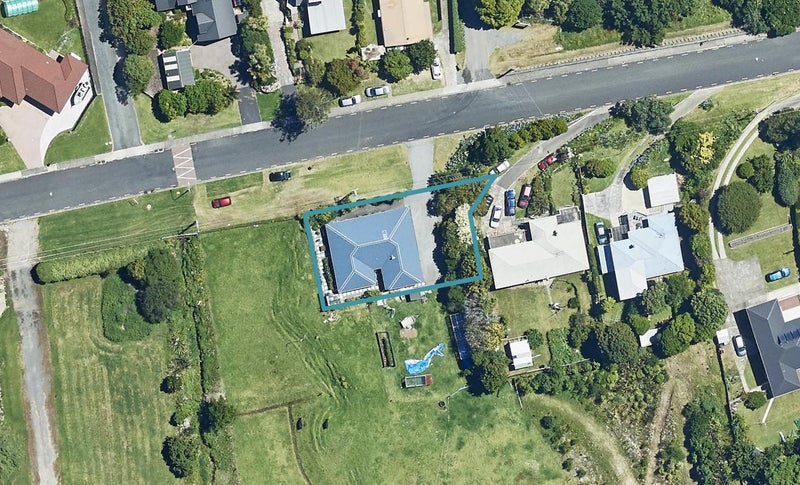 28 Sutherland Road, Brookfield, Tauranga - Carousel 1