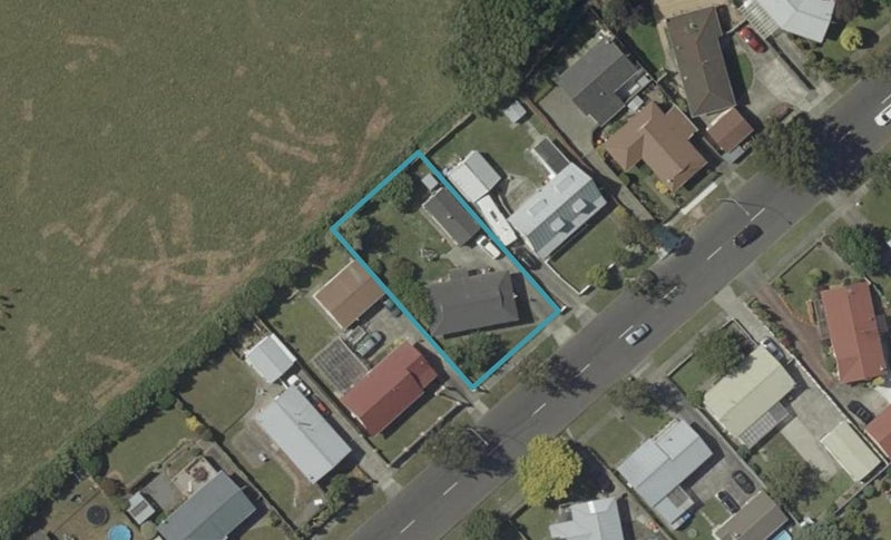 87 Benmore Avenue, Cloverlea, Palmerston North - Carousel 1
