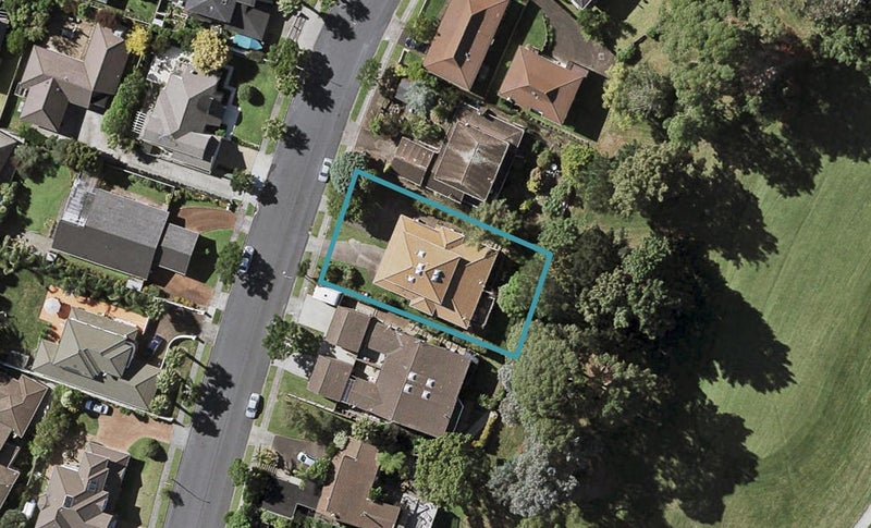 1/42 Panapa Drive, St Johns, Auckland - Carousel 1
