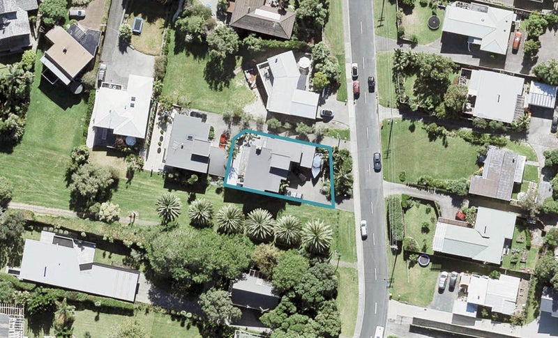 42 Tindalls Bay Road, Tindalls Beach, Whangaparaoa - Carousel 1