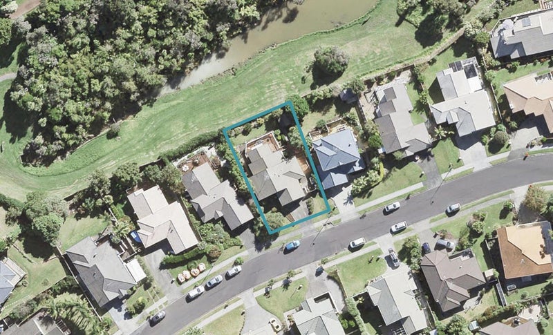 10 Carnmore Place, Torbay, Auckland - Carousel 1