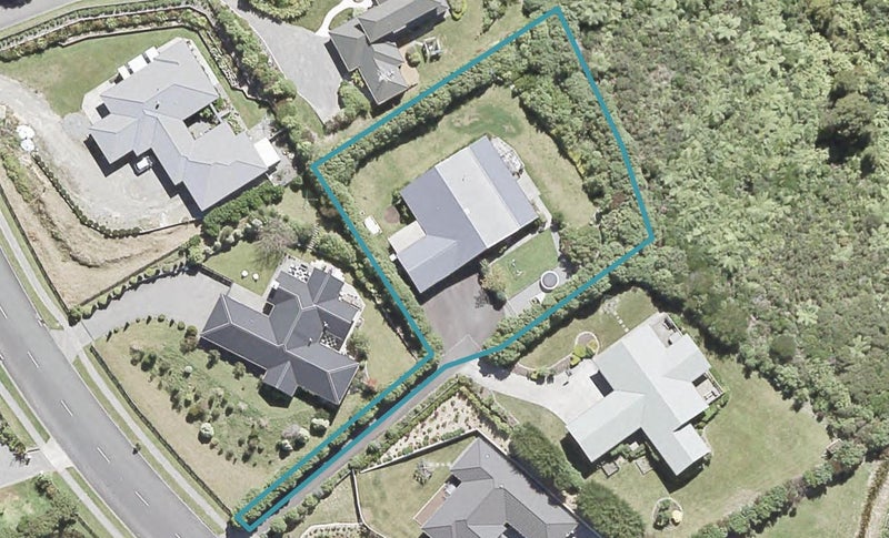 6A Grace Nicholls Grove, Riverstone Terraces, Upper Hutt - Carousel 1