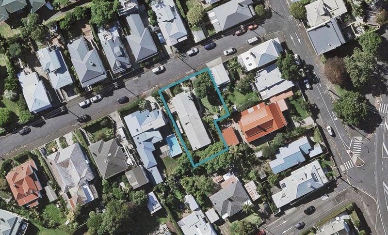 16 St Aubyn Street, Devonport, Auckland - Carousel 1