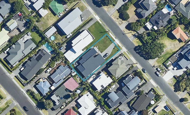70 Muricata Avenue, Mount Maunganui, Mount Maunganui - Carousel 1