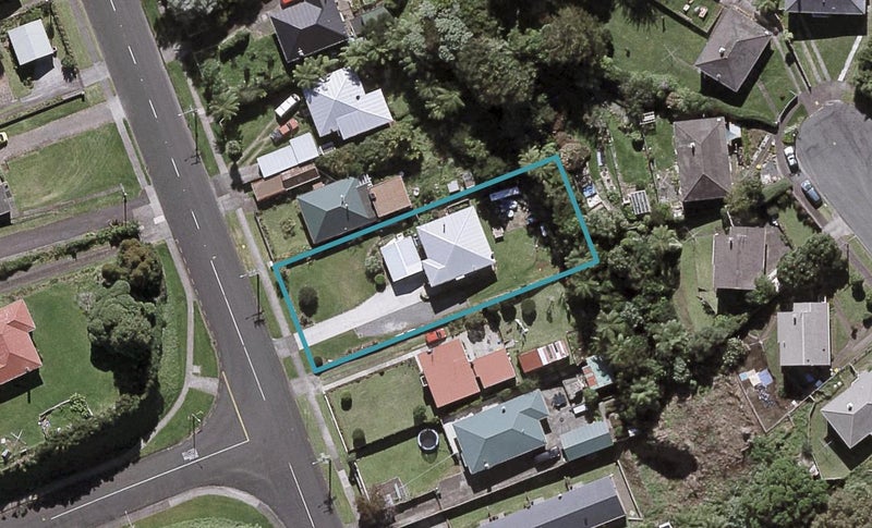 37 Seaview Road, Marfell, New Plymouth - Carousel 1