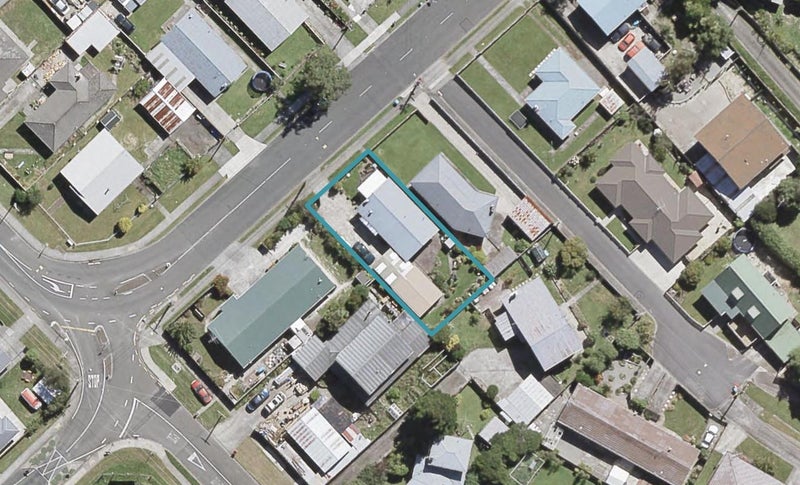 4 Norana Road, Maoribank, Upper Hutt - Carousel 1
