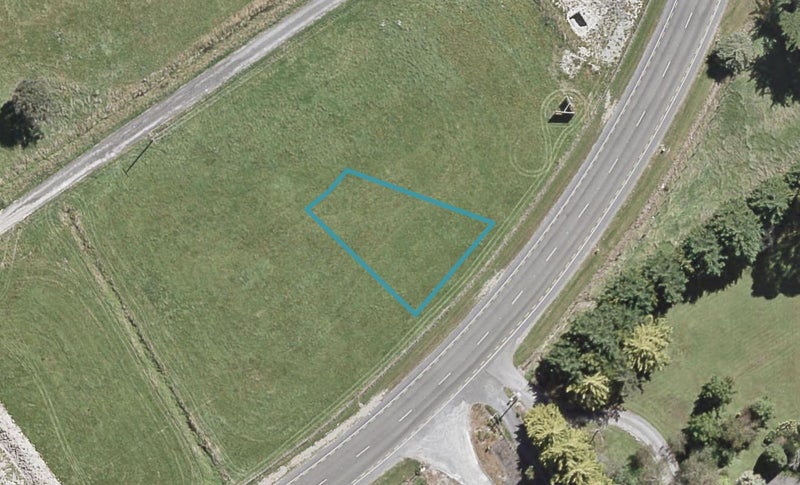 17 Salisbury Crescent, Wallaceville, Upper Hutt - Carousel 1