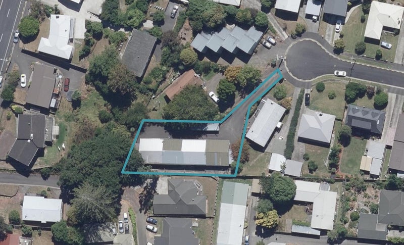 4/9 Brennan Place, Hillcrest, Hamilton - Carousel 1