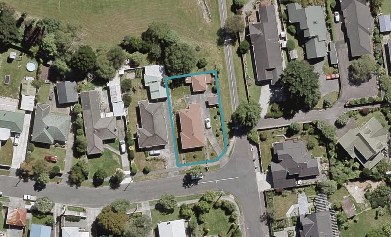 57 Hudson Avenue, Ebdentown, Upper Hutt - Carousel 1