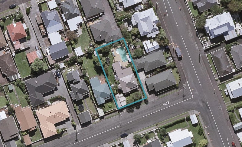 39 Ngaio Street, Strandon, New Plymouth - Carousel 1
