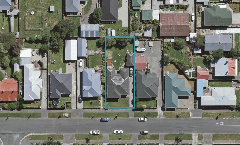 100 Fox Street, Avenal, Invercargill - Carousel 1