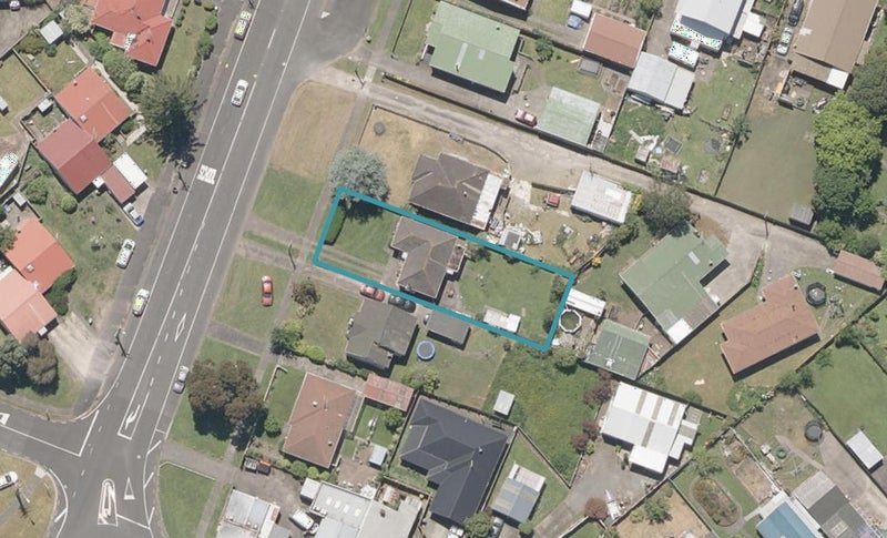 16 Tinirau Street, Whanganui East, Whanganui - Carousel 1