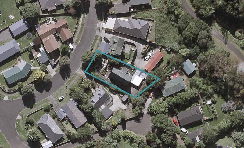 8 Antonia Place, Bell Block, New Plymouth - Carousel 1