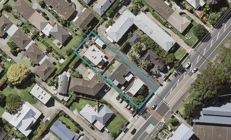 1/159 Shakespeare Road, Milford, Auckland - Carousel 1