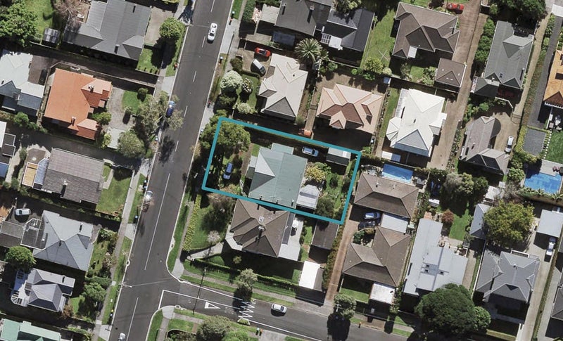 136 The Drive, Epsom, Auckland - Carousel 1