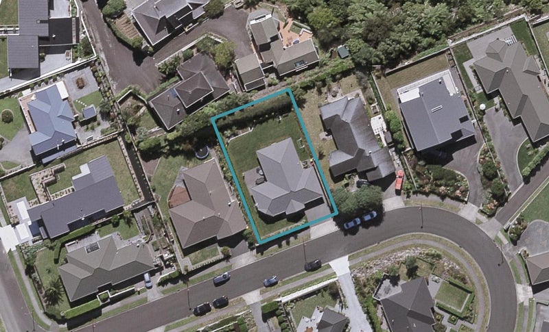 5 Manukaka Heights, Hurdon, New Plymouth - Carousel 1