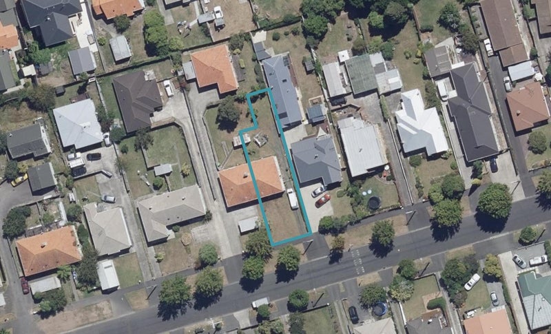 49 Claude Street, Fairfield, Hamilton - Carousel 1