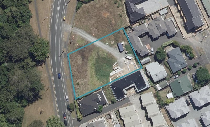8 Ruakiwi Road, Hamilton Lake, Hamilton - Carousel 1