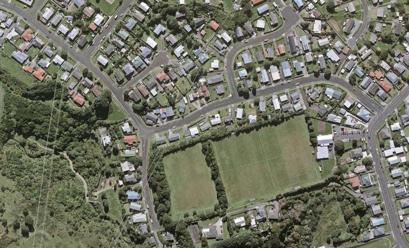 35 Herekawe Drive, Spotswood, New Plymouth - Carousel 1
