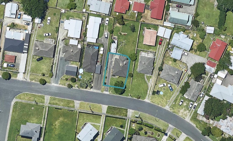 11 Oxford Street, Parkvale, Tauranga - Carousel 1