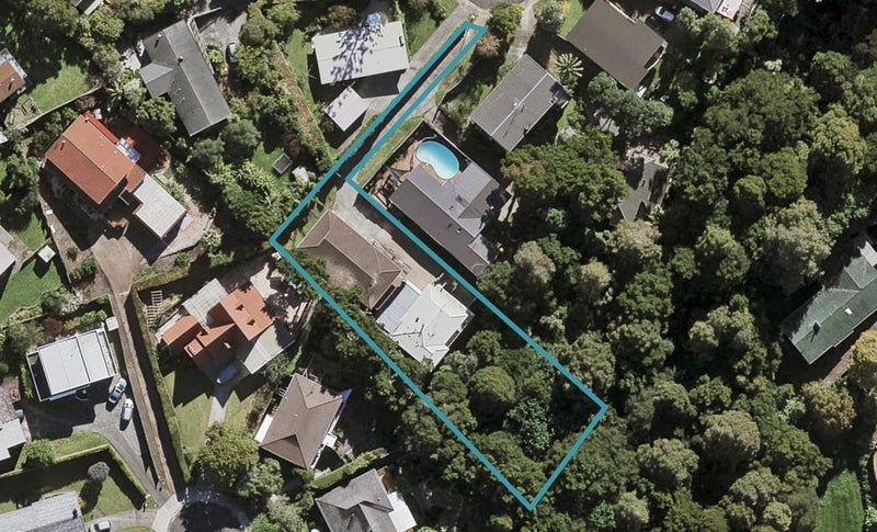 2/15 Nicholson Place, Hillcrest, Auckland - Carousel 1