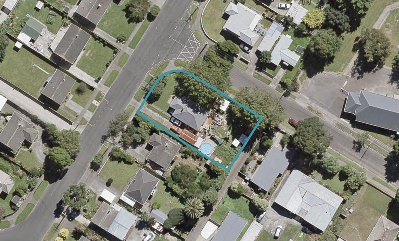 98 Molesworth Street, Taita, Lower Hutt - Carousel 1