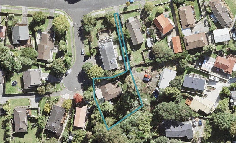 4 Kirkdale Place, Northcross, Auckland - Carousel 1