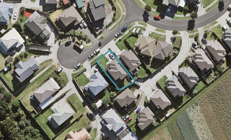 6 Staten Place, Mangere, Auckland - Carousel 1